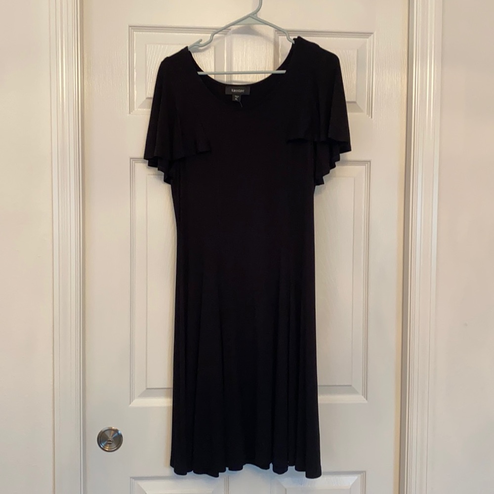 Black Karen Kane Shift Dress with Flutter Sleeve